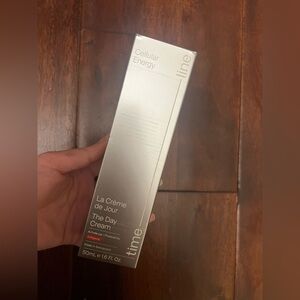 Time Line Cellular Energy The Day Cream redensifying visually improves skin